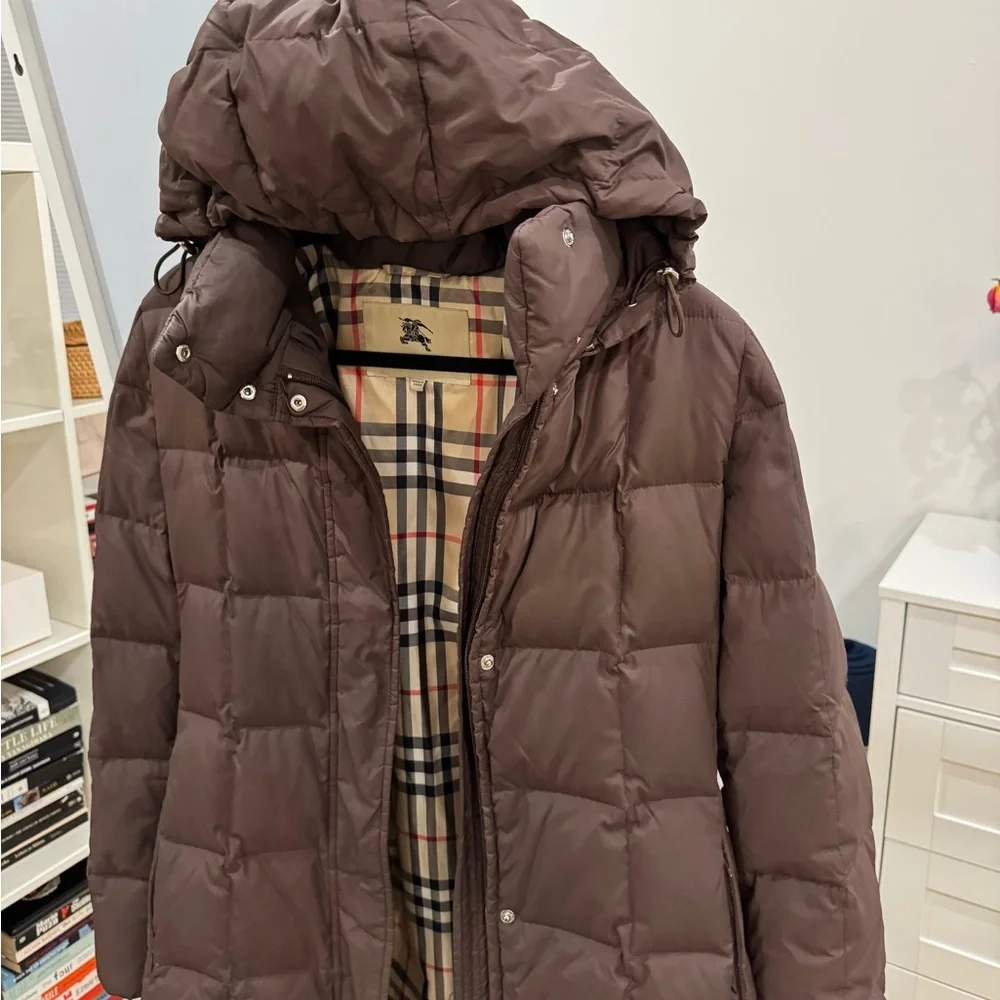 Burberry Chocolate Puffer Jacket with Check Lining - Picture 6 of 14
